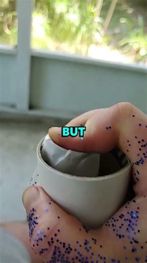 Glitter Bomb Prank🤣🤣