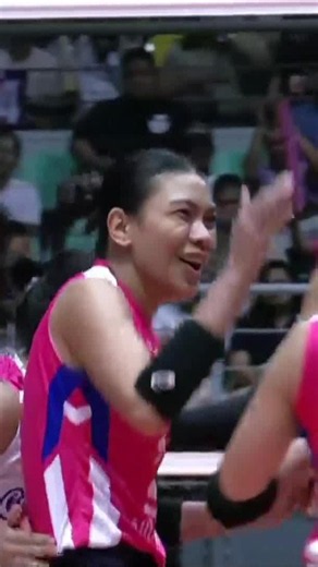 Alyssa Valdez WAXES HOT EARLY 🔥 for Creamline vs Galeries Tower | 2026 PVL On Tour