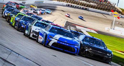 Race rewind: Elliott outlasts chaos in Texas heat