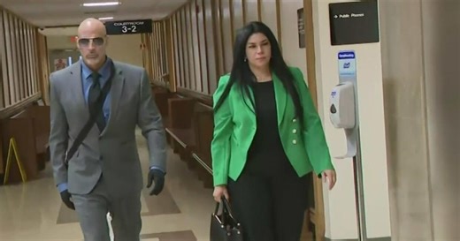 Lubby Navarro takes prosecutor's guilty plea, which includes prison sentencing