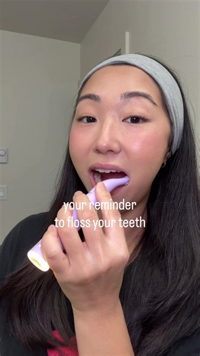 How to Floss Properly: Tips for Back Molars