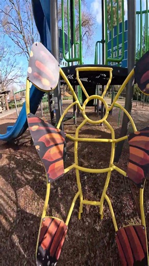 bella ciao playground parkour climb pov