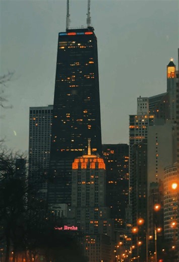 Exploring the Beauty of Chicago's Skyline
