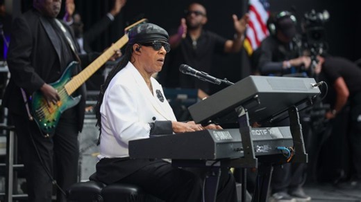 Stevie Wonder drops EP with 4 new songs from ‘Songs in the Key of Life’ recording sessions