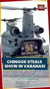 IAF Chinook Steals The Show In Varanasi During Wings Over Ganges Aerial Display #pmmodi #varanasi