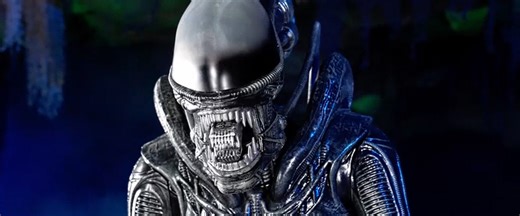 Spirit Halloween Launches Life-size Animatronic Xenomorph On Alien Day | Geek Culture