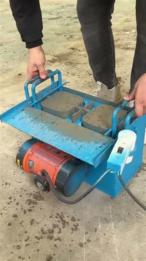 High-Speed Cement Brick Making Handheld Machine