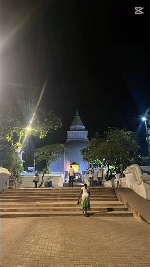 Kiri Vehera - Katharagama 🇱🇰 🛩🛥⛱🌴🐋🐘🐆🏄