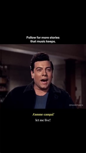 Mario Lanza singing Torna a Surriento – story and clip from Serenade (1956)