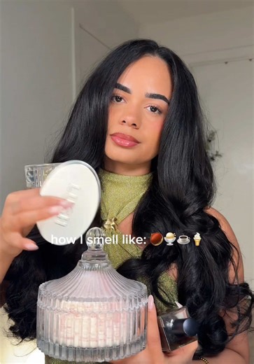 How I smell like: spicy vanilla caramel 🍮🌰🍦🍨 @LUSH tummeric latte oil bar sticky dates dusting powder tummeric latte perfume @kilianparis angel share perfume Top from @Meshki #bodycare #perfume #layeringroutine #scentlayering #gourmand