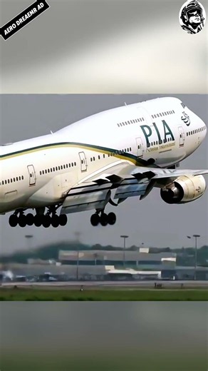 The Giant PIA Boeing Roaring Through the Skies #shorts #pia #aviation