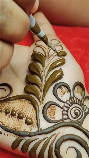 🌿 इतनी सुंदर Leaves Mehndi Design आपने पहले नहीं देखी होगी! 😍 #shorts #mehndidesign #youtube #henna