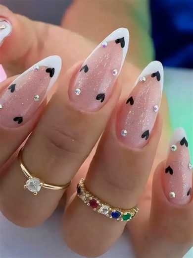 Nail Art Ideas: Quick Glitter & Shine Tips