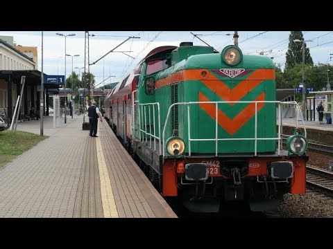 Poland: Polregio SM42-523 at Sopot & Rumia working a Chojnice - Hel passenger train