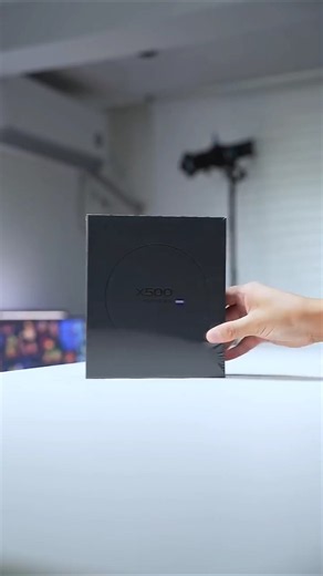 Vivo X500 Unboxing & First Look Dimensity 9600 | 1.5K OLED 144Hz Display, 7,000mAh+90W Charging