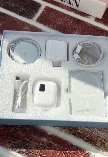 Affordable 6-in-1 Charging Kit for iPhone Users