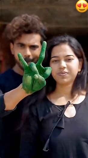 Shakira Dai Dai 😍 Craze Finger Magic 😱 #daidai #shortvideo #dance #music#trending