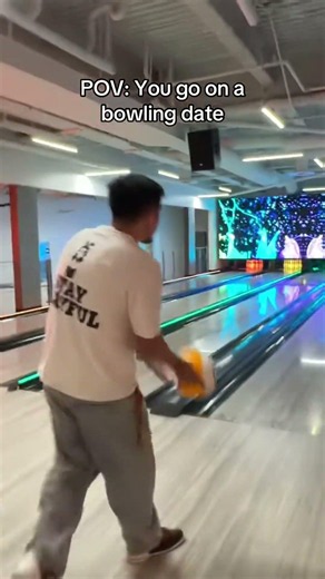 You know what they say about bowling.. 😂 #bowling #firstdate