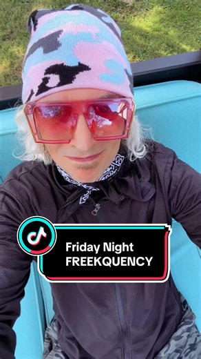 Friday Night on The FREEKQUENCY 🎸🎧🪩 #BassPlayer #TikTokLIVE #Freekbass #bassguitar #tiktoklive_us @tiktoklive_us