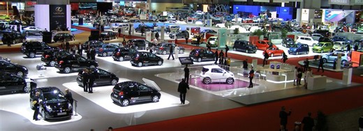 Read This Before Judging CarMax, Inc.'s (NYSE:KMX) ROE