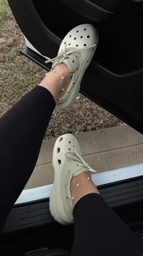 Crocs Islander Boat Shoe Review: The Most Comfortable 2026 Lightweight & Water-Ready Deck Shoes