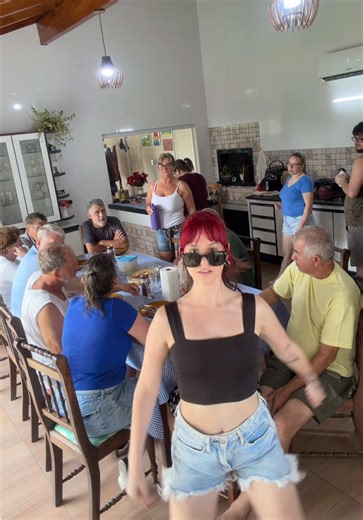 a smile is something special | ib: @cacoquinha minha irmã | Pennywise