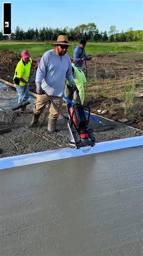 Leveling a Concrete Surface with a Power Screed: A Complete Guide