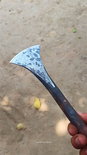 Million Dollar Idea! Turning an Iron Rod into an Amazing Garden Tool 🔥