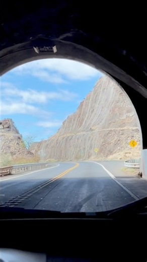 Roadtrip to Lahaina, Maui #maui #mountains #hawaii #roadtrip #vacation
