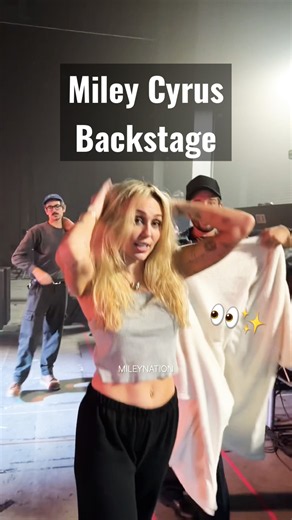Miley Cyrus Backstage Before Taking Over the Hollywood Bowl 🔥 | #shorts #miley #mileycyrus