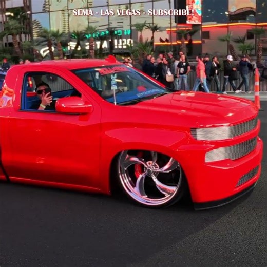 Custom Build Chevy Dually HD 3500: SEMA Cruise Las Vegas