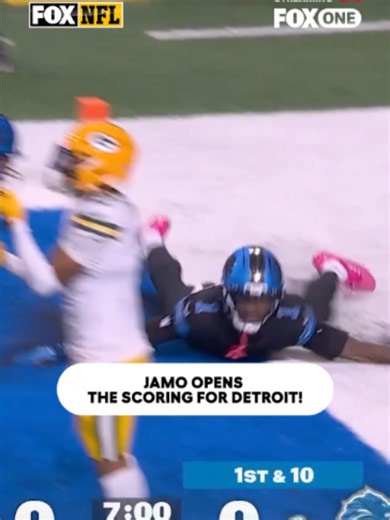 Jameson Williams sets the tone early 🦁 #GBvsDET is streaming live on FOX One. @NFLonFOX