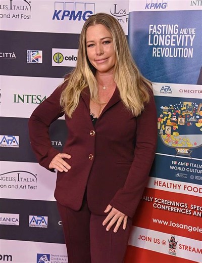 Kendra Wilkinson Recalls ‘Celebrity Wife Swap’ With Kate Gosselin, Bond With Collin: ‘Leaned on Me’