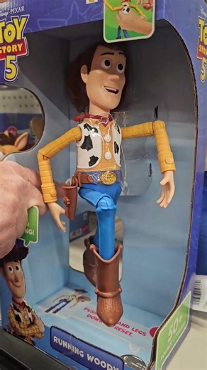 Running Woody Toy's Story 5 #disney #woody #popular #youtubeshorts