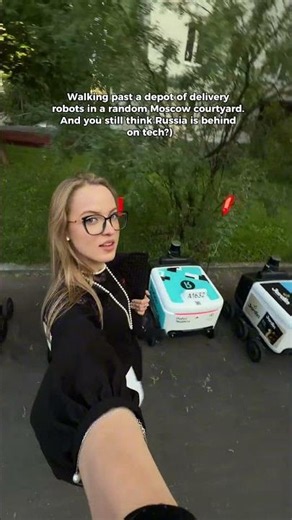 Yandex Delivery Robots in Moscow 🤯🔥 #russia #yandex #delivery #moscow
