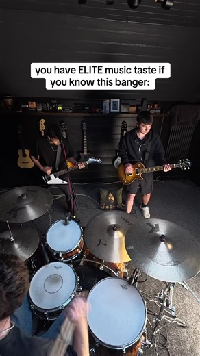QOTSA - Go With The Flow Cover