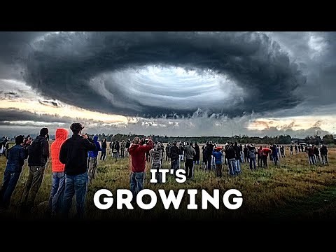 Earth's Magnetic Shield Is Splitting, And That's Bad News