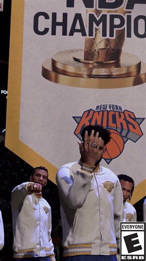 Ringing in a new season with the Champs 💍🗽