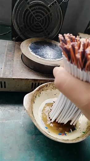 The soldering process of wire ends | Daily Tips