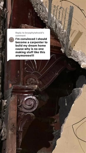 Mahogany Bay Window Frames Revealed in Historic Home Renovation