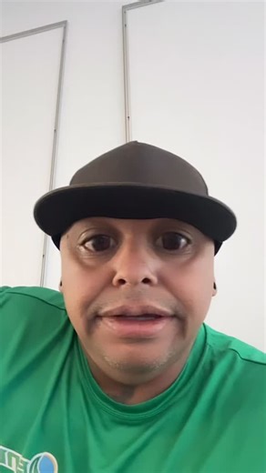 Jurad Moleta on Instagram: "Their customer service is not so great 👎🏽 Kapolei spectrum 👎🏽😂"