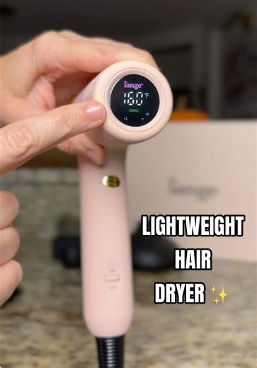 A lightweight upgrade to my hair routine 💗✨ Love the sleek design, digital display, and 3 included attachments! If you’re looking for a new blow dryer, this one is worth checking out. @langehair #lange #langehair #langehairtools #blowdryer #hairtools