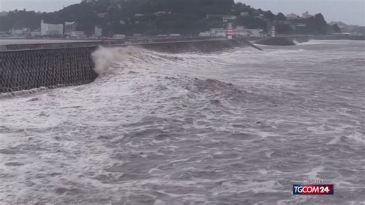 Tgcom24: Cina, oltre 900mila persone evacuate per il tifone Bavi