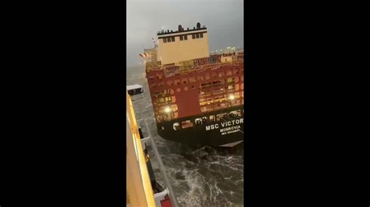 Post Open Source on X: "🚨 Cruise ship slams into a container ship in Germany. The cruise liner Mein Schiff 3 crashed into the container ship MSC VICTORINE while leaving the port of Bremerhaven. The container ship was left with a breach of roughly 10 meters (33 feet) in its hull. via OSINT613" / X
