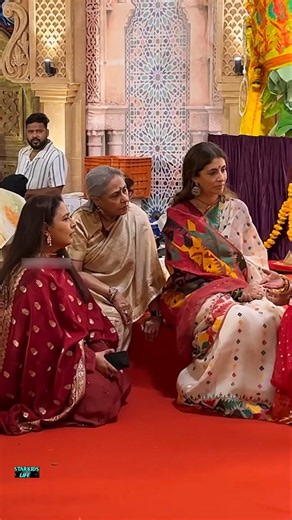 Jaya Bachchan &granddaughter going Ganesh Puja not invite Aishwarya &daughter #shorts #youtubeshorts