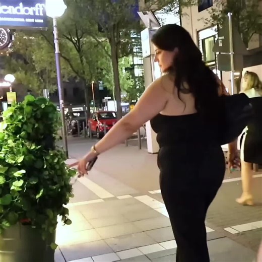 Crazy moment 😂😂 Bushman Prank 😱🤣#bushmanfunny #bush #bushmanprank #bushmanvideo #bushman