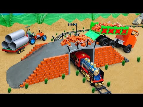 Train Track Accident After Giant Spider Attack | DIY Mini Truck Overpass Construction Project