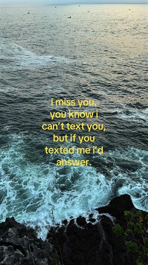 Why does my text keep missing in Word? Fix text disappearing in Microsoft Word