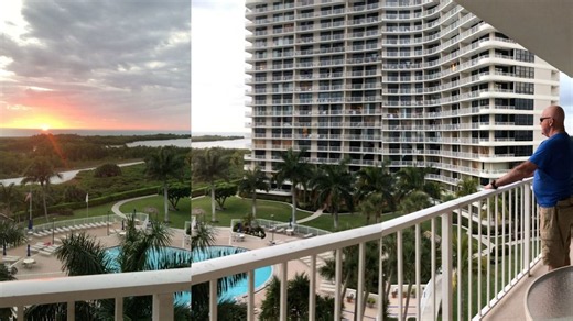 Man sings God bless America from balcony to rapturous applause | Happily