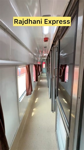 FIRST AC of Rajdhani Express Vs Vande Bharat Sleeper | 200Journeys